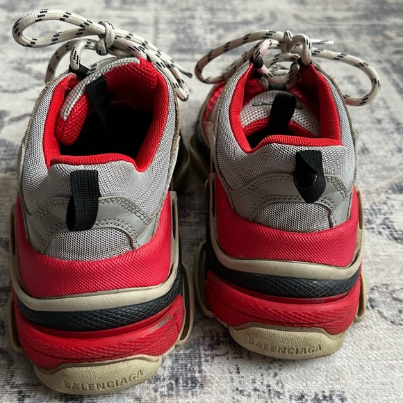 BALENCIAGA TRIPLE S SNEAKERS - Picture 2 of 3